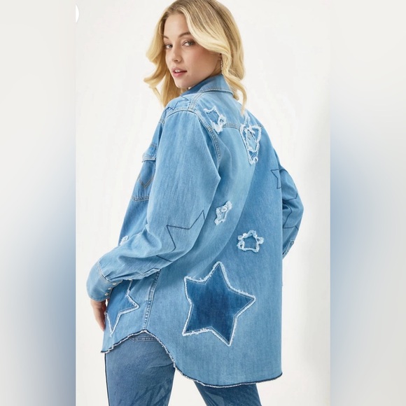 Wrangler x Lainey Wilson Starry Western Denim Snap Shirt - Picture 3 of 5